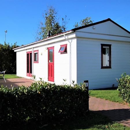 Hofgalow Chalet Op Camping "De Stal" Drijber Exterior photo